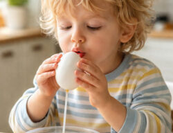 Salmonellen-Risiko: Vorsicht beim Auspusten von Ostereiern!